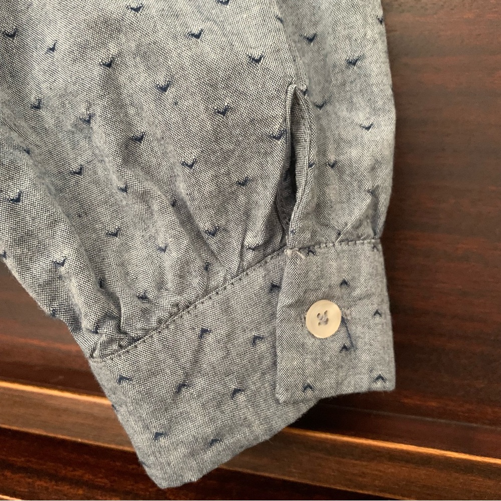 Chambray Patterned Ruffled Prairie Blouse, Size Large - Picture 7 of 12